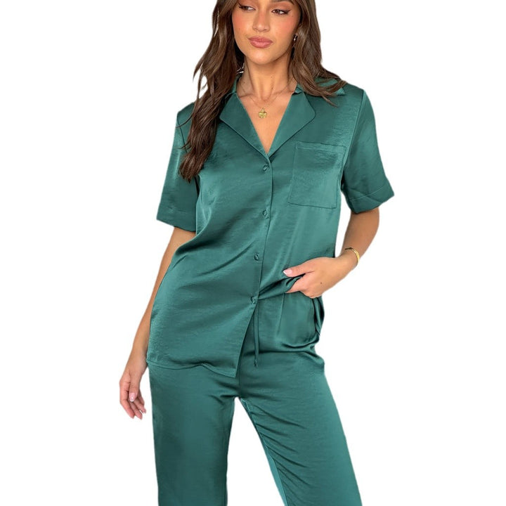 Dame Satin Pyjamas Sæt med elegant snit og komfortable detaljer Stilla