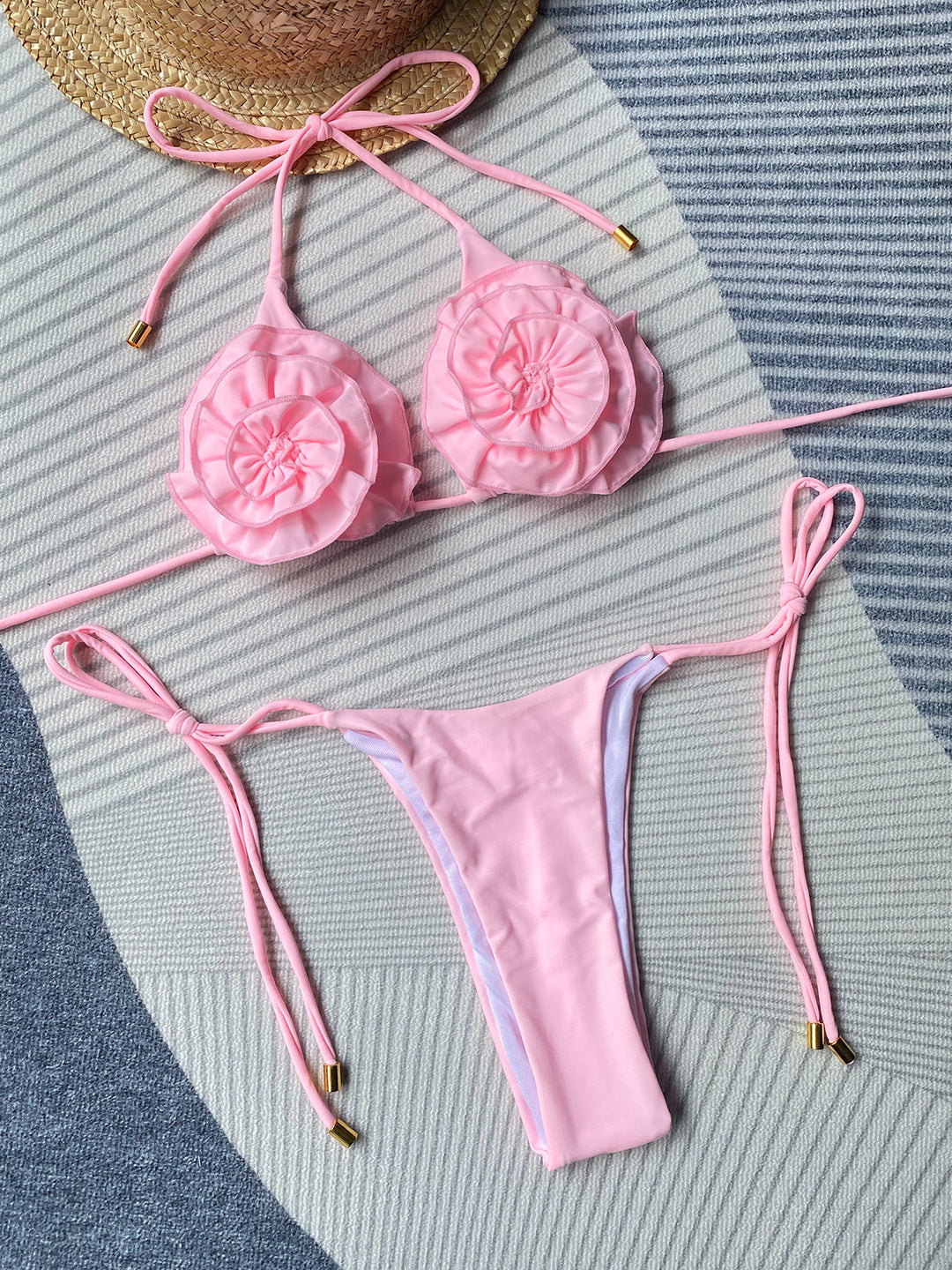 Dame Triangel-Bikini med voluminøse blomsterapplikationer og smalle stropper Stilla