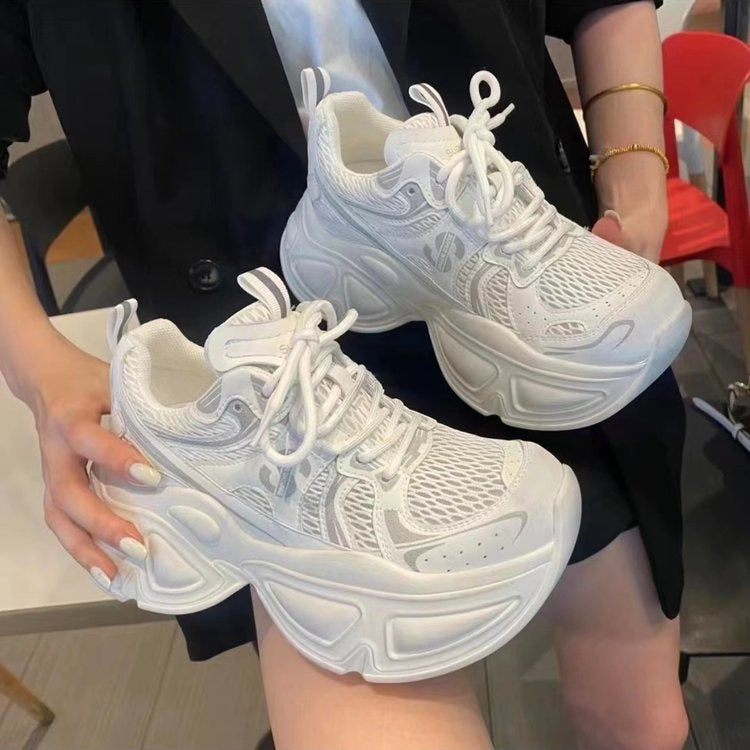 Dame sporty sneakers i futuristisk design Stilla