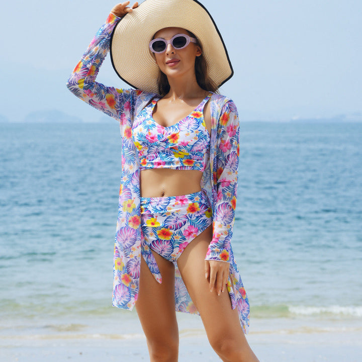 Dame bikiniset med gennemsigtig strandjakke og blomster mønster Stilla