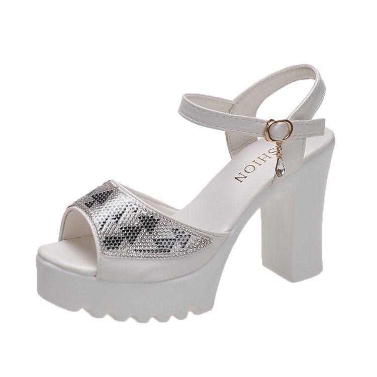 Dame Plateau-sandaler med glitrende strass og modedesign Stilla