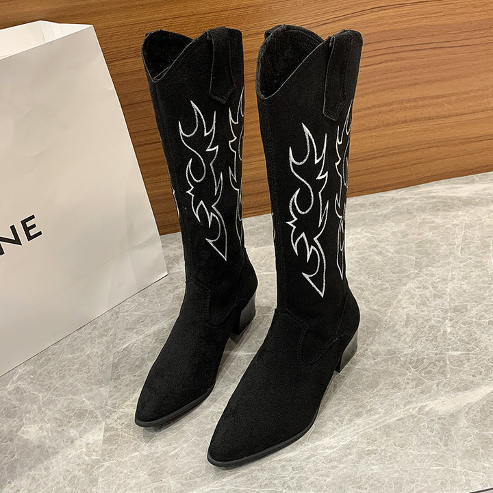 Dame cowboystøvler med detaljeret broderi og elegant blokhæl Stilla