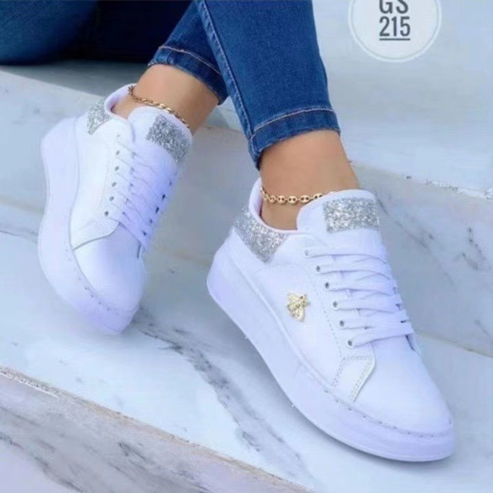 Dame Modische Sneakers med glitrende detaljer og komfortabel sål Stilla
