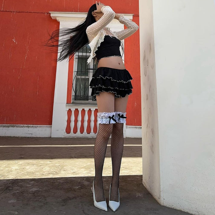 Dame To-delt Sæt bestående af Volangshorts og Crop-Top Stilla