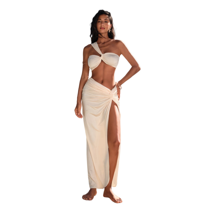 Dame stilfuldt bikiniset med asymmetrisk top og sexy split nederdel Stilla
