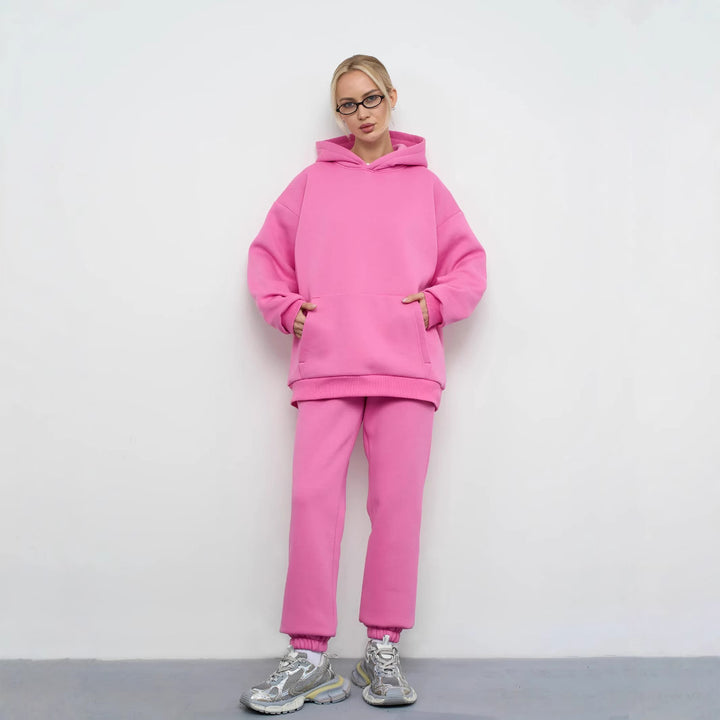 Dame oversized Hoodie og afslappede Sweatpants Stilla
