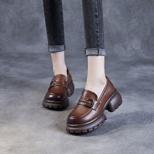 Femme Chunky Block Heel Loafers med Metallic-Accent Stilla