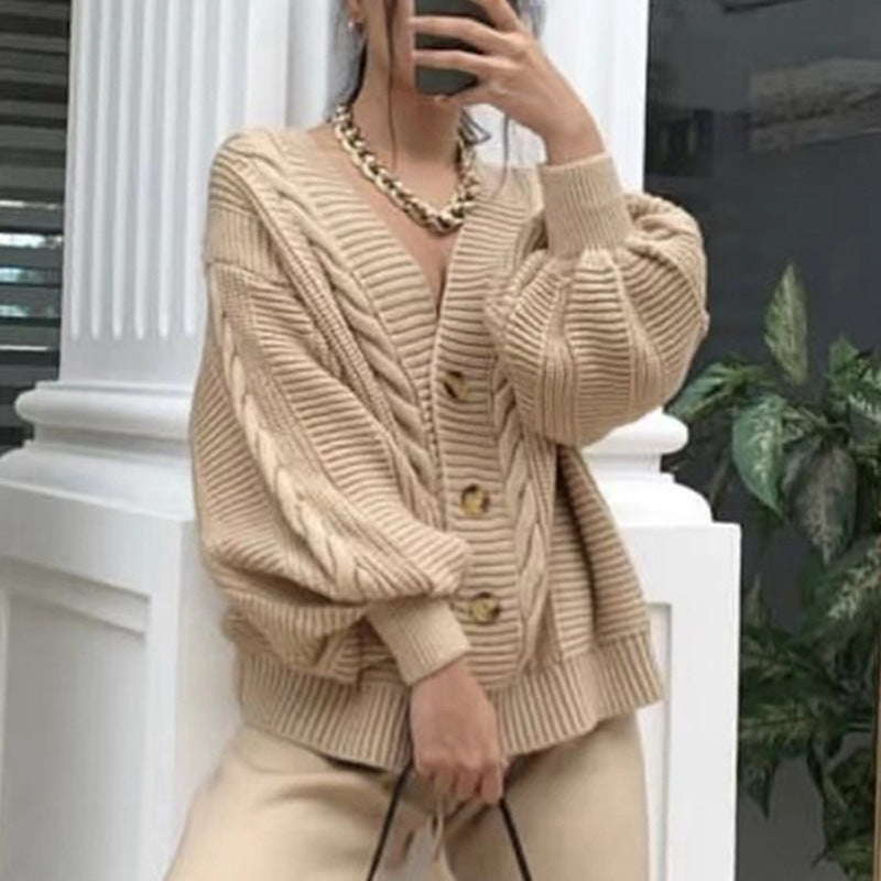 Kvinders chunky strikket cardigan med store knapper og voluminøse ærmer Stilla