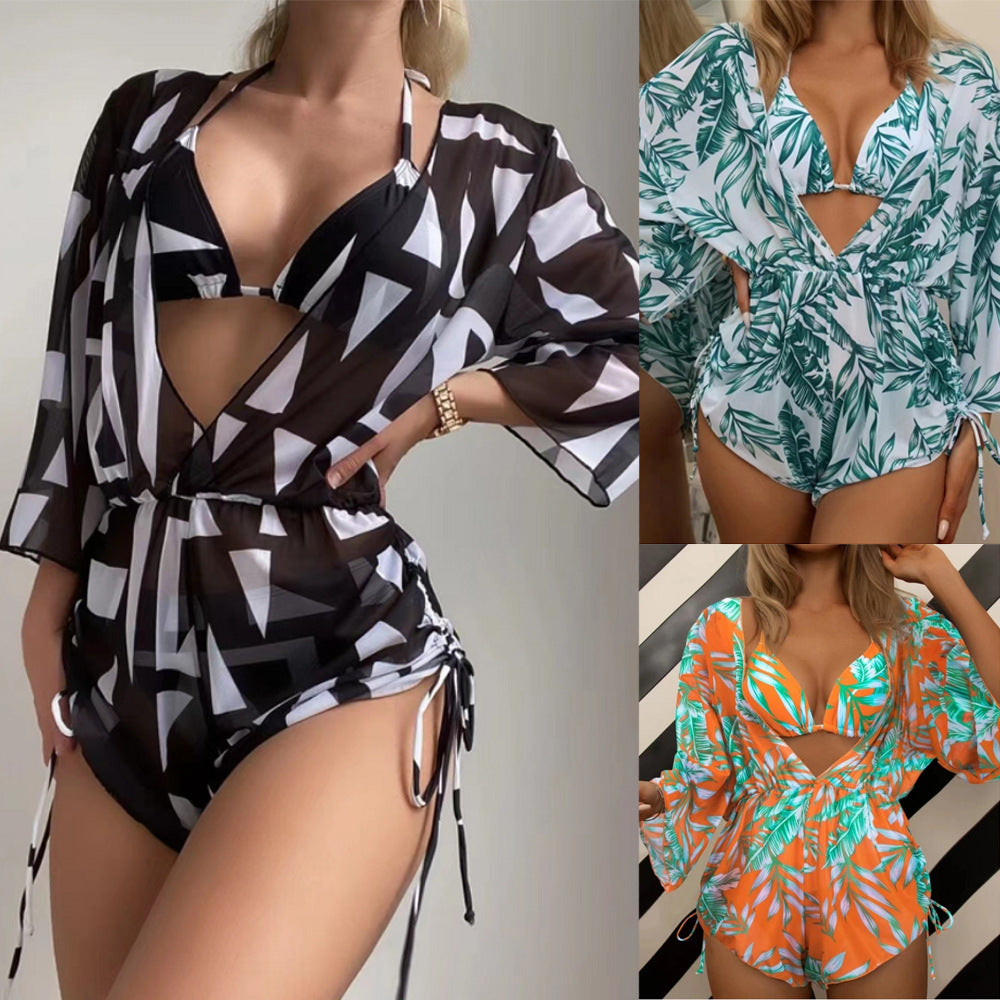 Dame badedragt sæt med floral kimono og matchende bikini Stilla
