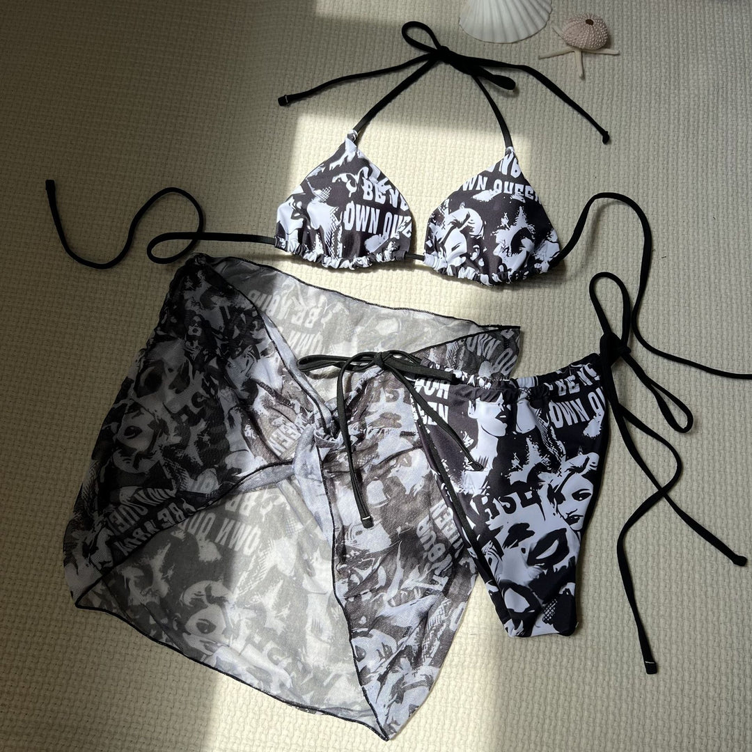 Dame bikini-sæt med spændende grafisk mønster og gennemsigtig indpakningslook Stilla