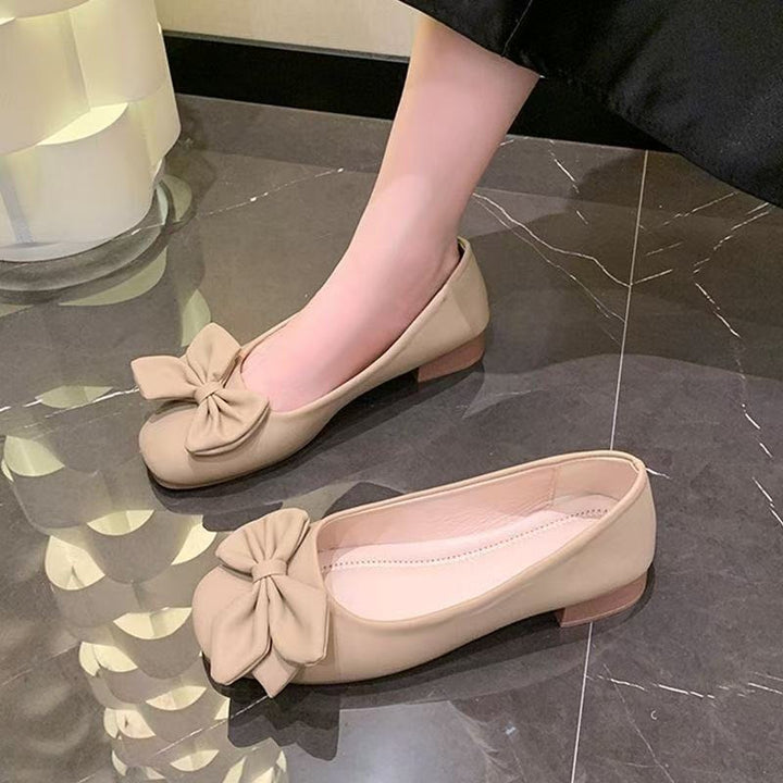 Dame elegante ballerinaer med moderne sløjfeapplikation Stilla