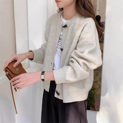 Kvinders cardigan med elegante knapdetaljer Stilla