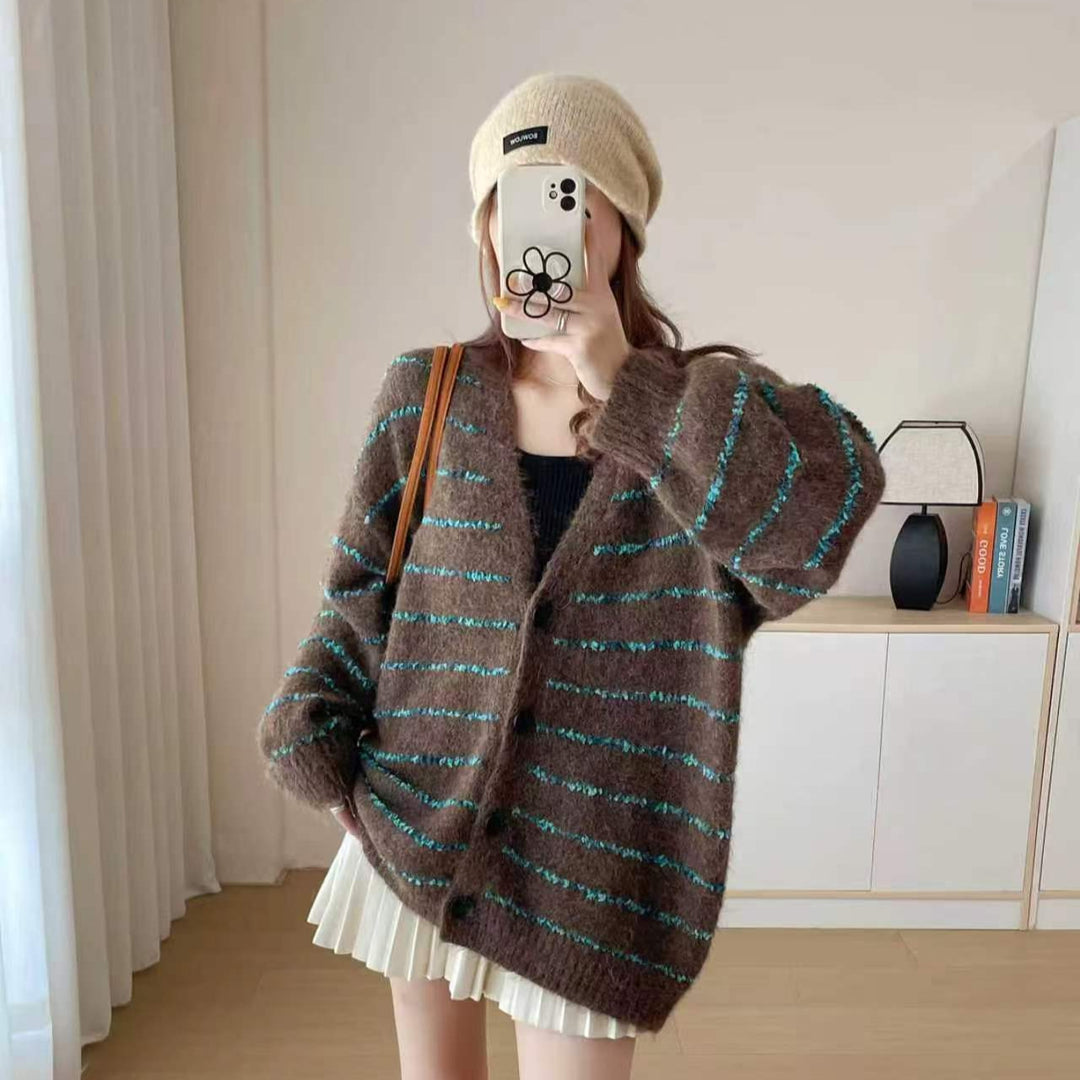 Kvinders chunky strikket cardigan med farvede striber og fashionable snit Stilla