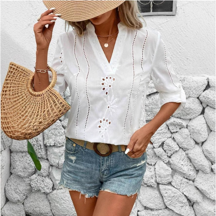 Damebluse med filigran broderidesign Stilla