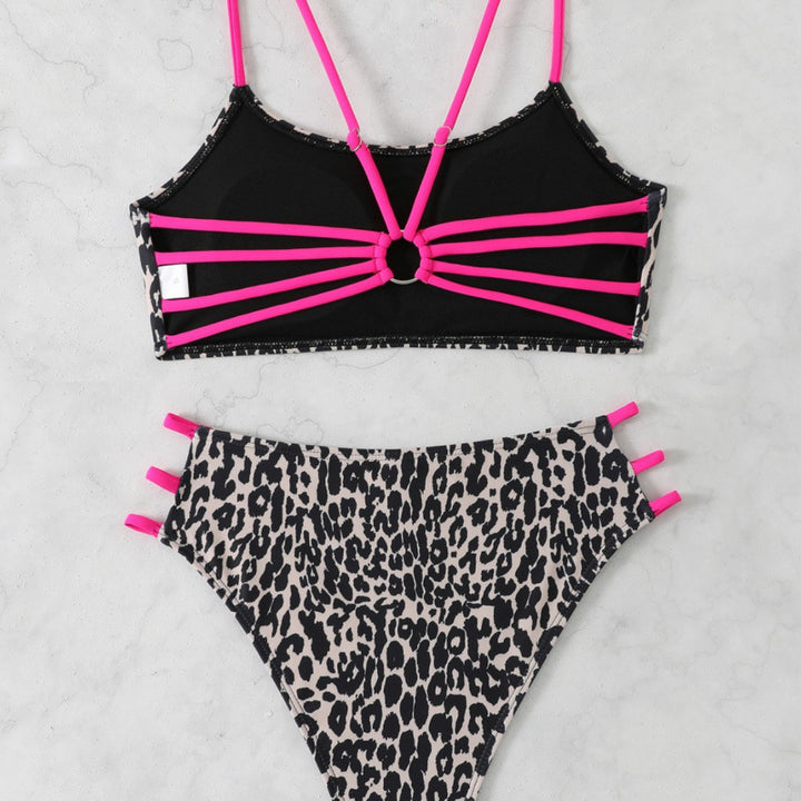 Femme to-delt Leopardskind-mønster bikini-sæt med stilfulde cut-out-detaljer Stilla