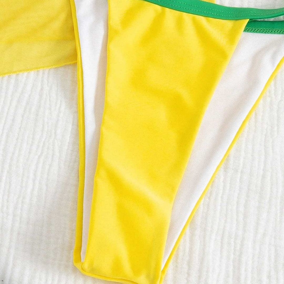 Dame sporty sæt med moderigtigt T-shirt og dybt skåret underdel Skovae