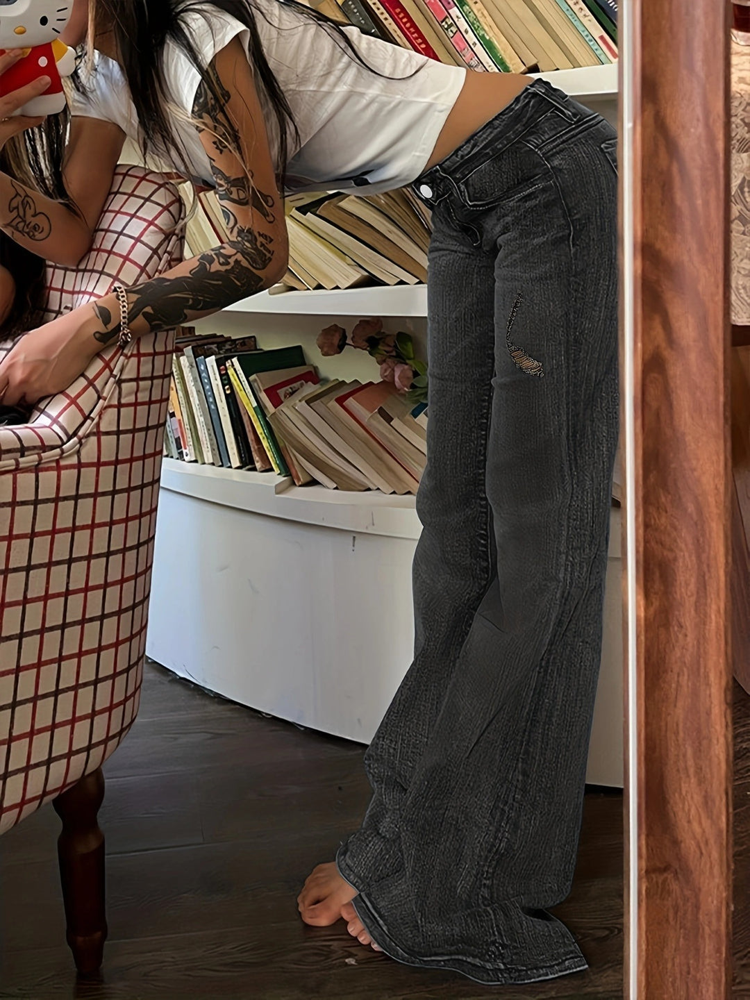 Dame Bootcut Jeans med modevask og kreative revnedetaljer Stilla