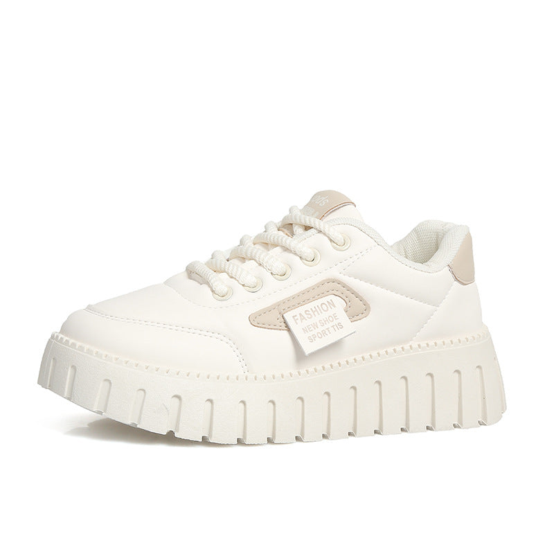Dame funktionelle sneakers med tyk platform og sporty design Stilla