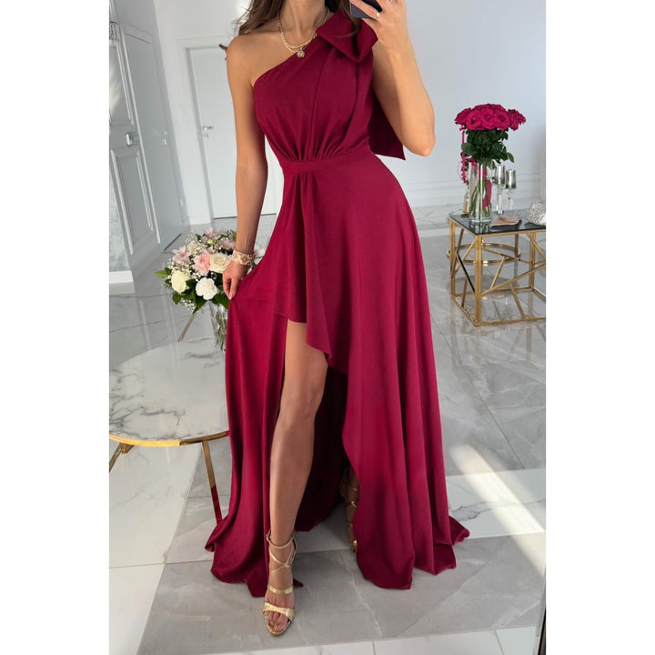 Dame Elegant One-Shoulder Maxikjole med Flæser og Høj Slids Stiila
