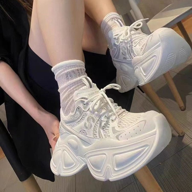 Dame sporty sneakers i futuristisk design Stilla