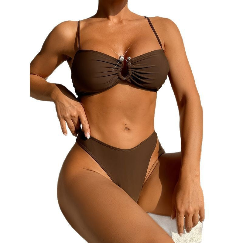 Dame bikini-sæt med smart omslagsskjorte og dekorative ringdetaljer Skovae