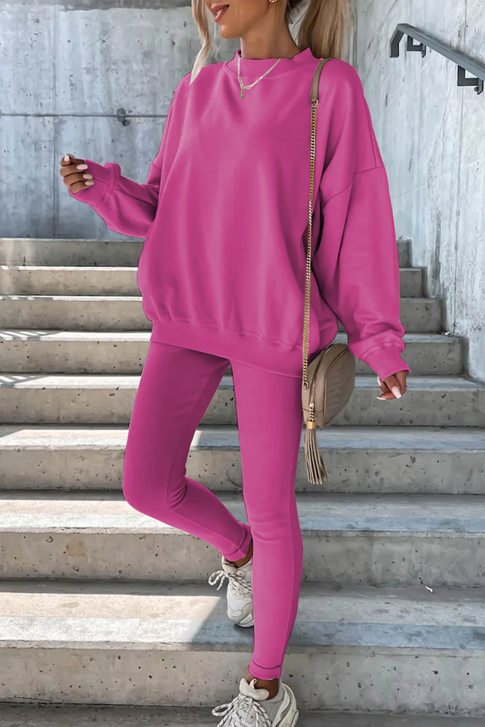 Dame Sporty fritidssæt med oversized sweatshirt og tætsiddende leggings Stilla