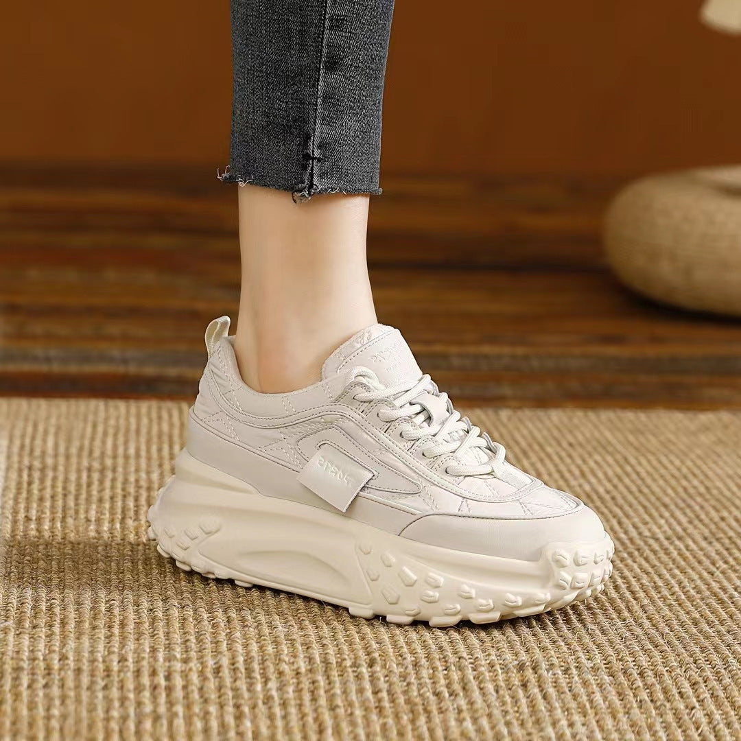 Dame Chunky Sneakers med dæmpende sål og åndbart overdækning Stilla