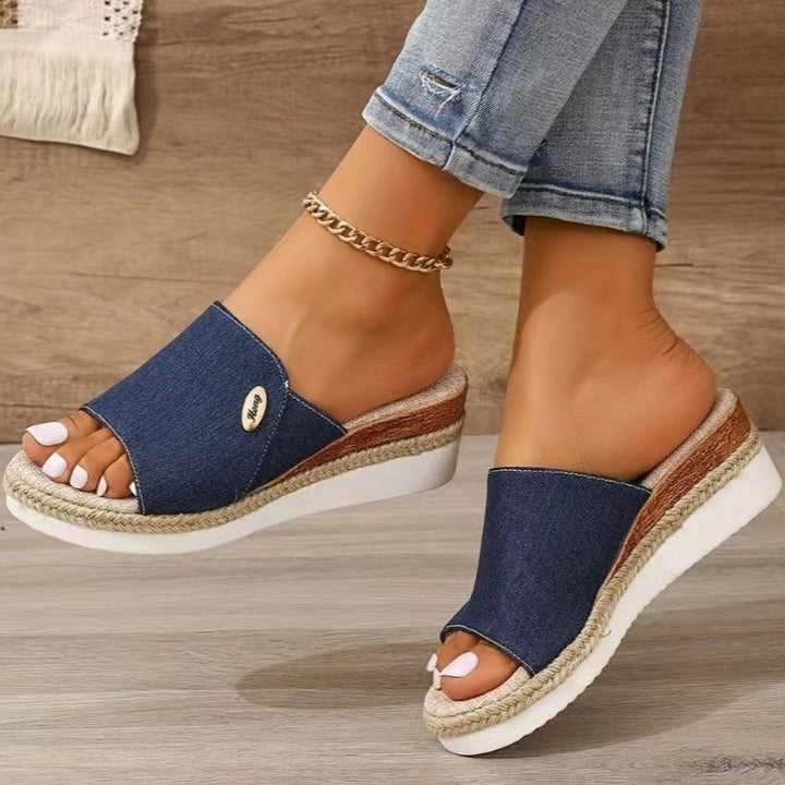 Dame wedge-sandaler med blødt fodseng og stilfuld stofbetræk Stilla