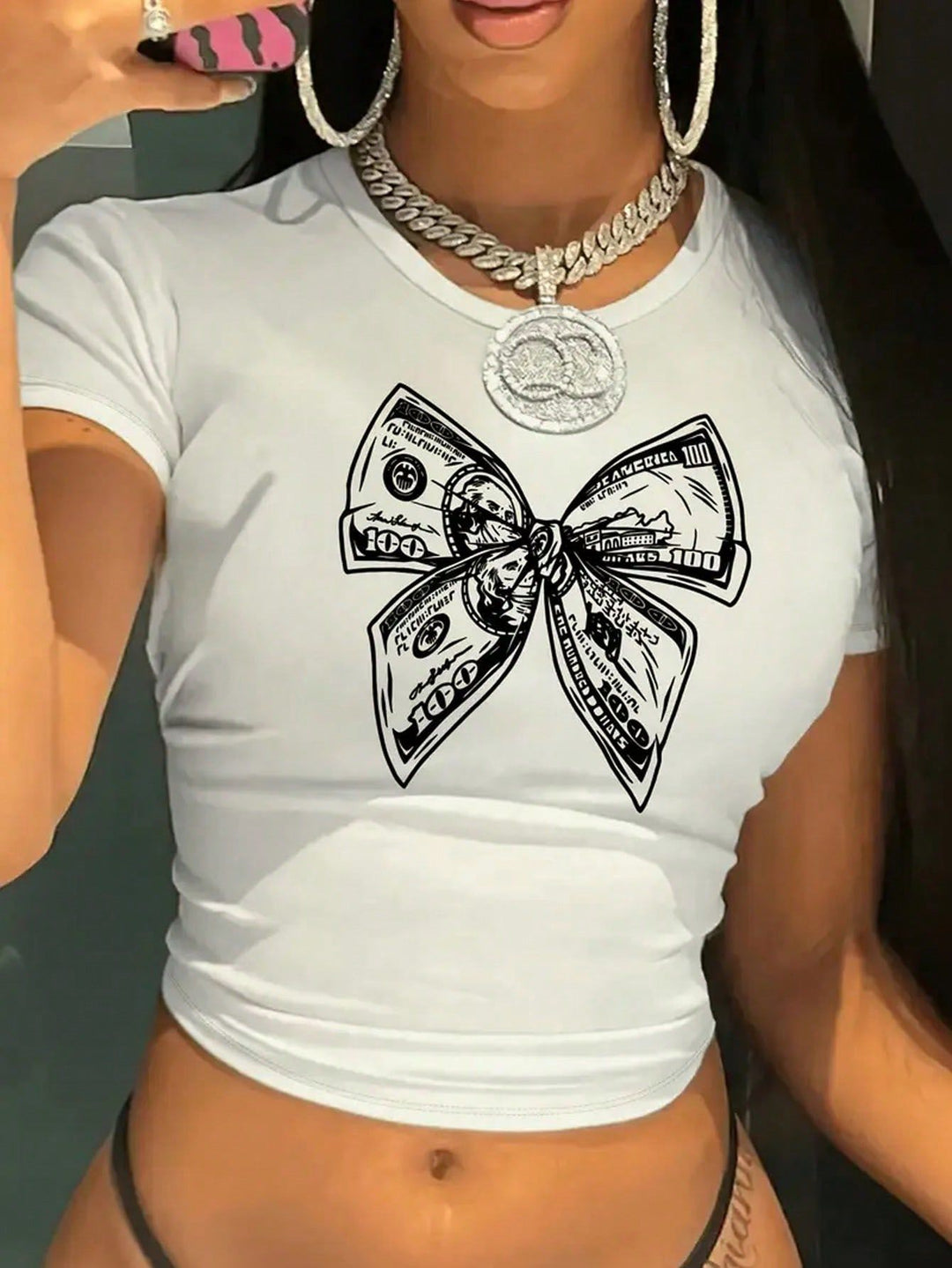 Dame crop-top med kreativt finansmotiv og tætsiddende snit Skovae