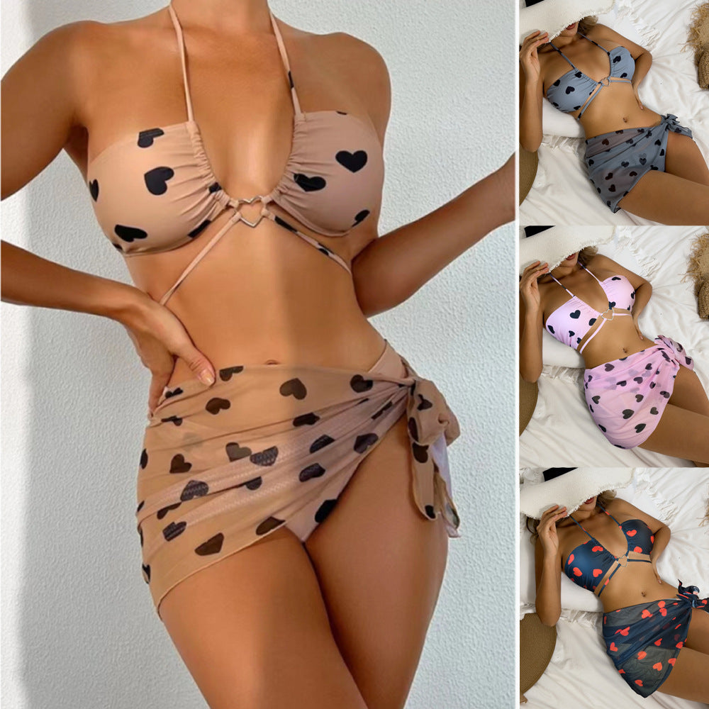 Dame Bandeau-bikini-sæt med hjerte-mønster og matchende indpakningsklud Stilla