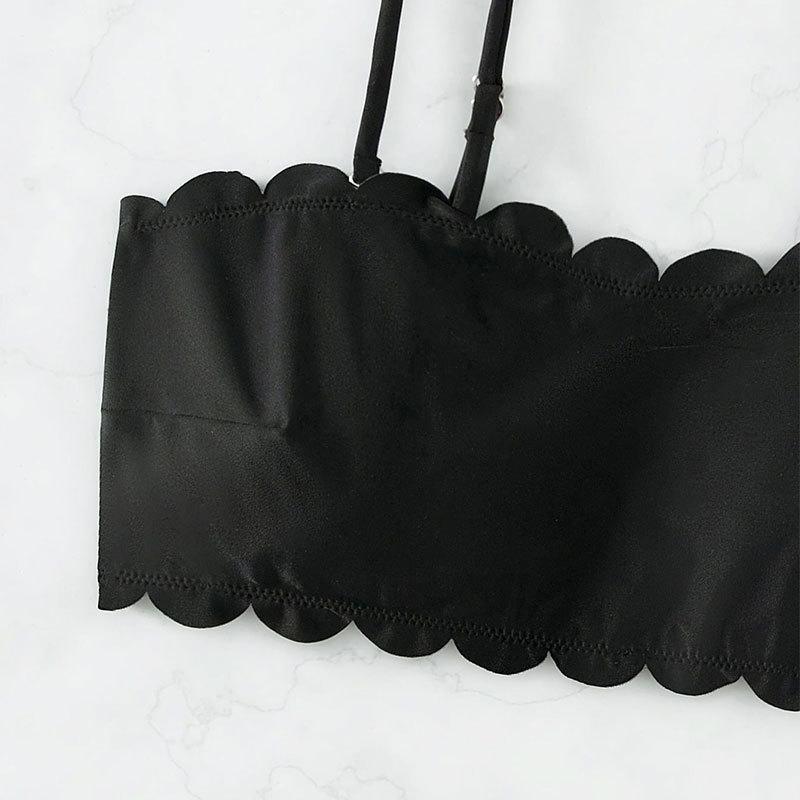 Dame Crop-Top med elegant bølgekant og justerbare stropper Stilla