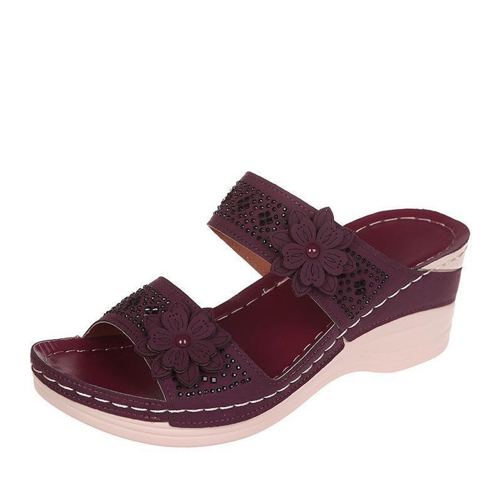 Dame wedge sandaler med blomstret design og ergonomisk sål Stilla