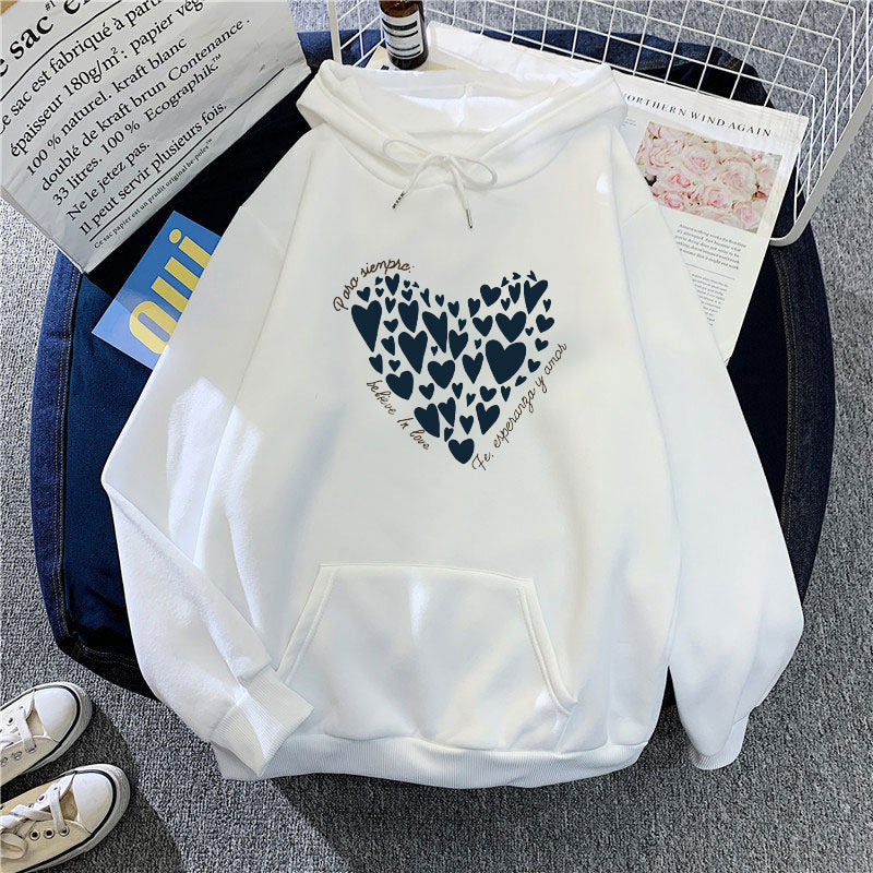Kvinders hoodie med kreativ hjerte design Skovae