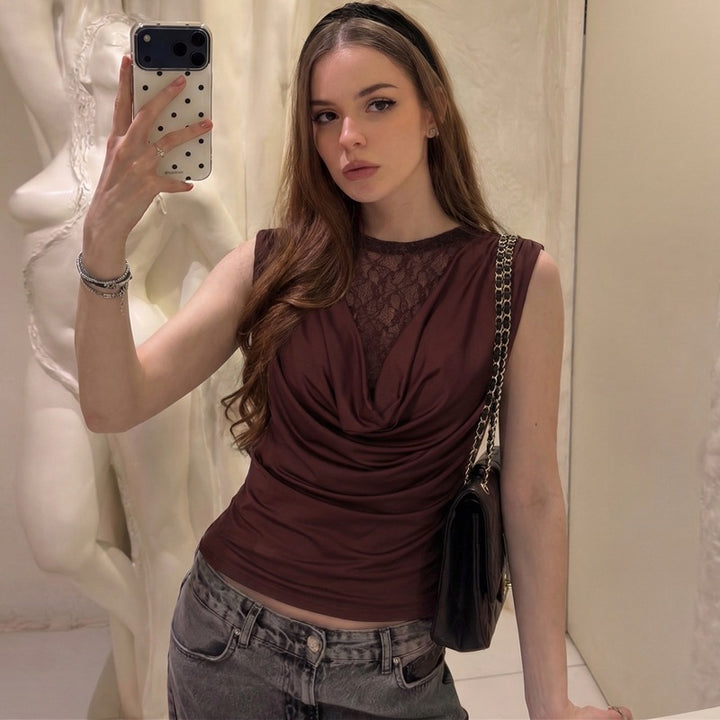 Dame Elegant top med raffineret spidsdetalje Skovae