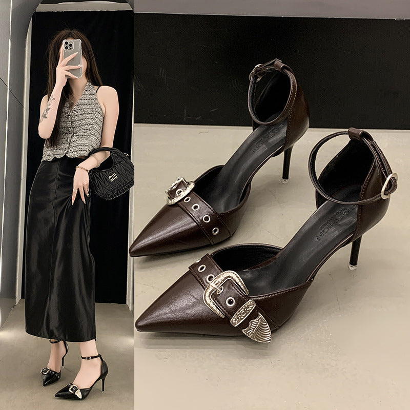 Dame Slingback-pumper med spidse tåområde og spænde-detalje Stilla