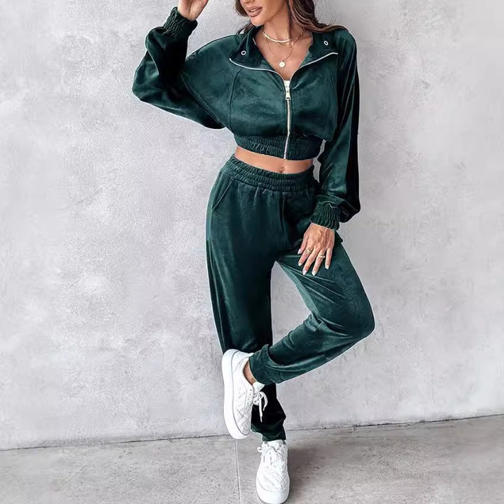 Dame Sporty Velours-Sæt med Cropped-Jakke og Joggingbukser Stilla