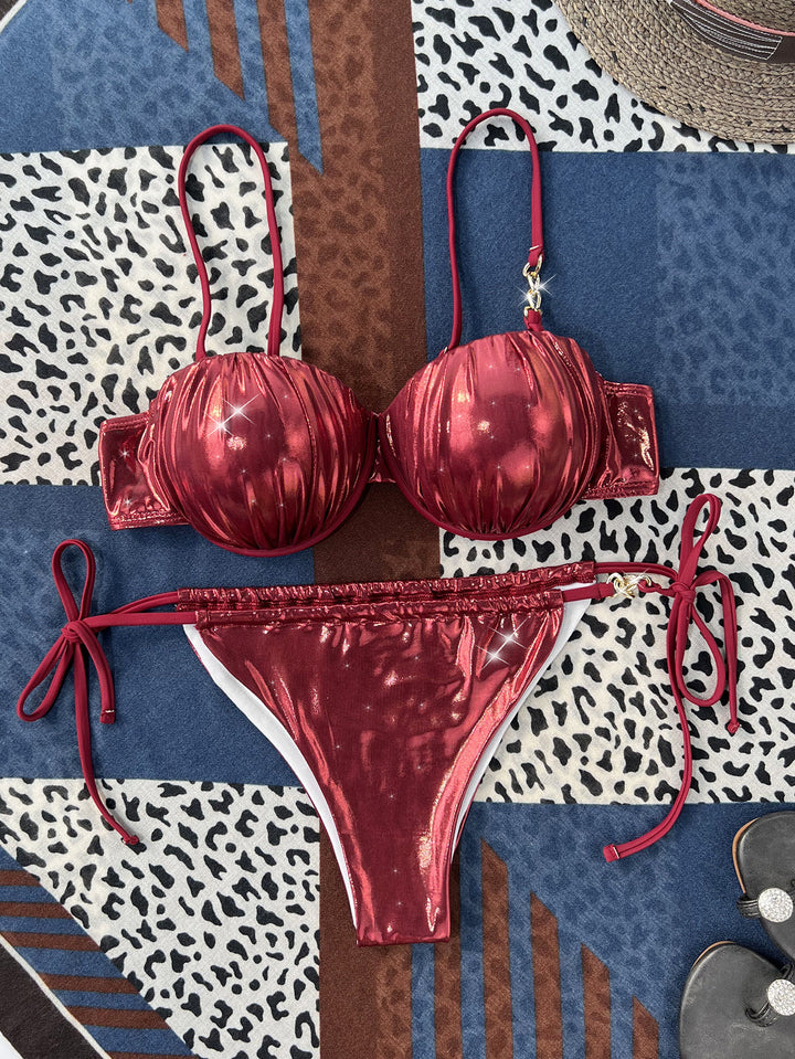 Dame Bikini med skinnende overflade-design og justerbare snøre detaljer Stilla