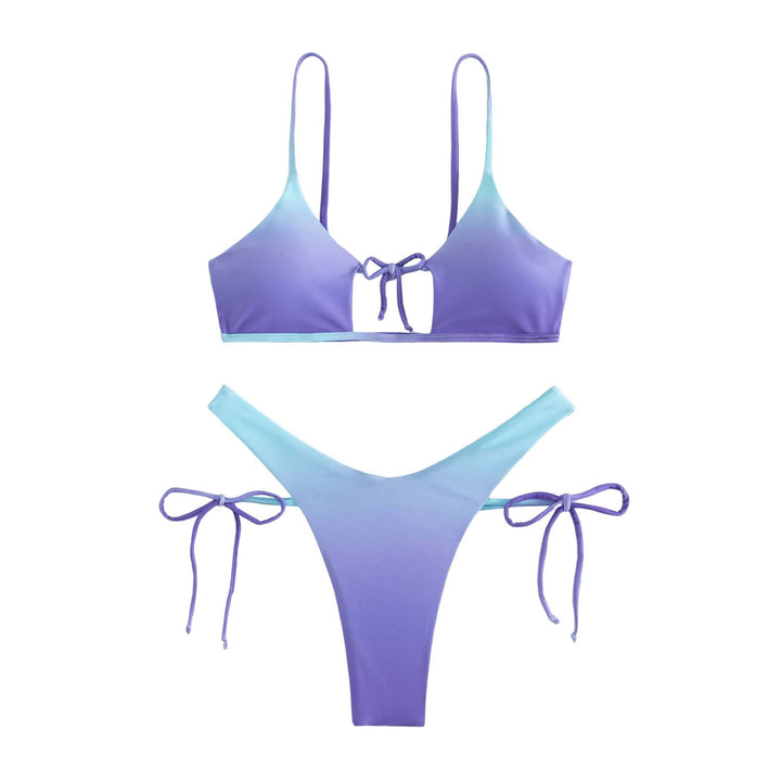 Dame triangel-bikini med justerbart knudedesign og elegant farveforløb Skovae