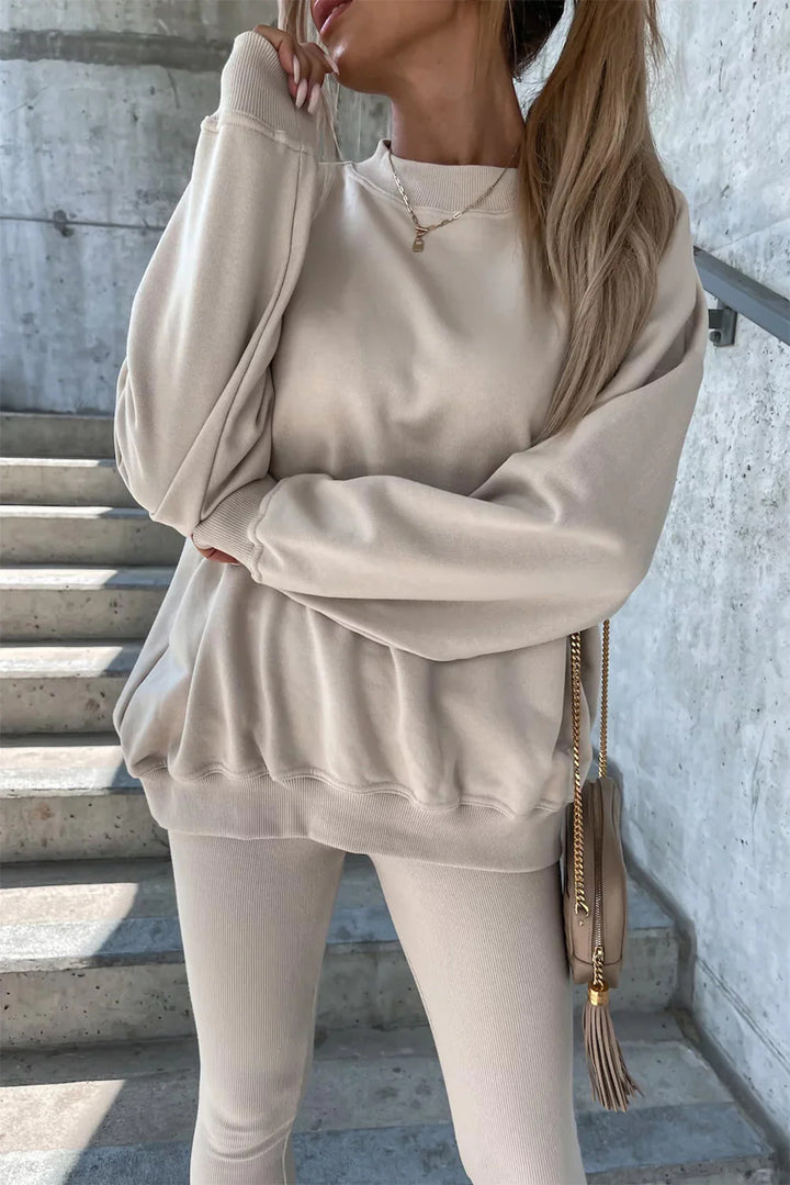 Dame Sporty fritidssæt med oversized sweatshirt og tætsiddende leggings Stilla