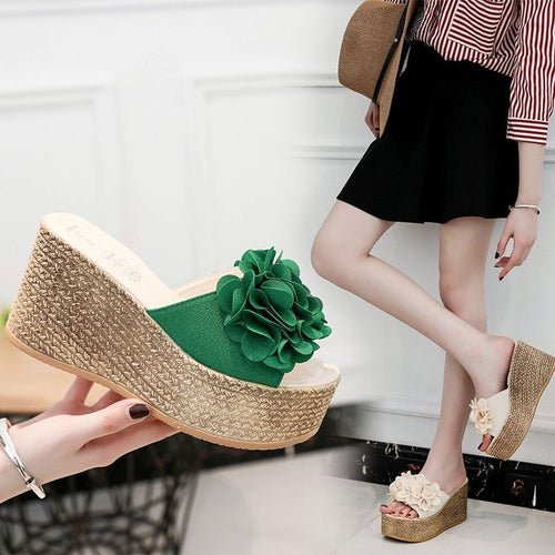 Dame Wedge-pantoletten med floral applikation og skridsikker sål Stilla