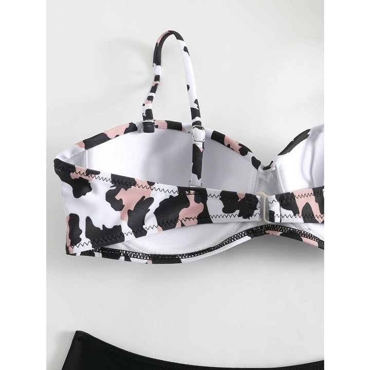 Dame bikini top med interessant snit og højt skåret underdel Stilla
