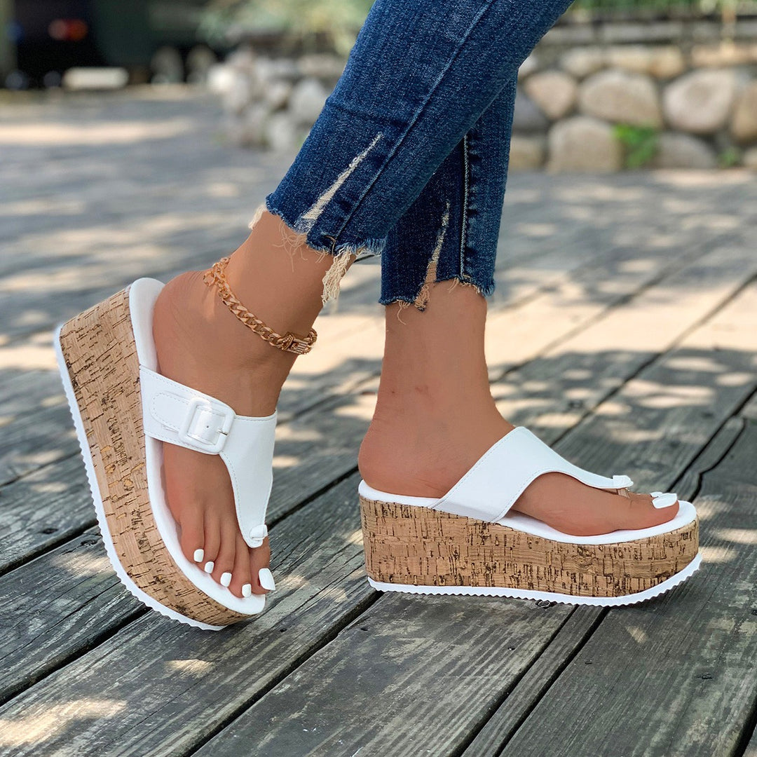 Dame Wedge-tåsplit-sandaler med elegant korkhæl og justerbar rem Stilla