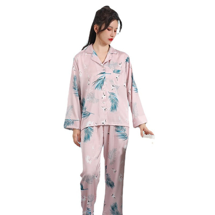 Dame elegant satin pyjamasæt med blomsterdesign og komfortabel pasform Stilla