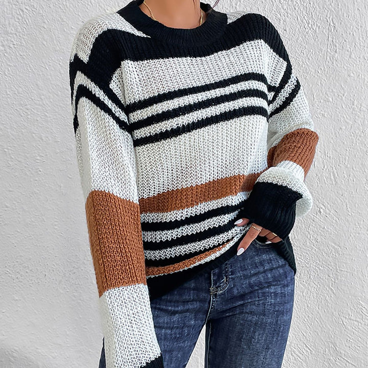 Dame moderigtig strikpullover med afslappet snit og brede striber Stilla