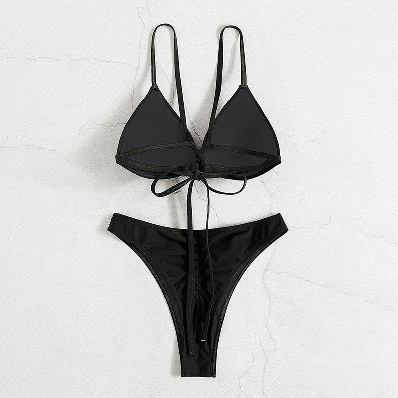 Dame triangel-bikini top med justerbare stropper og trendy krydsdesign Skovae