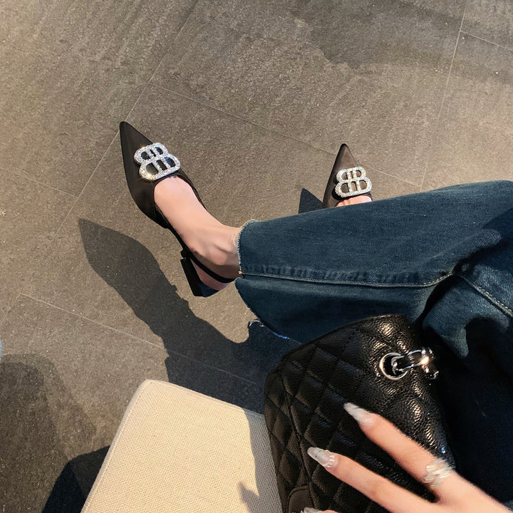 Dame elegante Slingback Ballerinas med spids tå og strass-accente Stilla