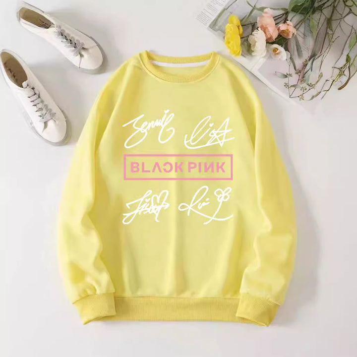 Kvinders casual sweatshirt med kreativ signaturmotiv Skovae