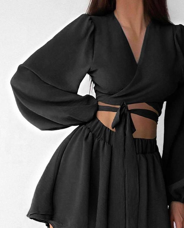 Dame Crop-Top og Nederdel Sæt med voluminøse ærmer og vikledesign Stilla