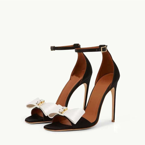 Dame elegante stiletto-hæle med sløjfe og rem-detalje Stilla