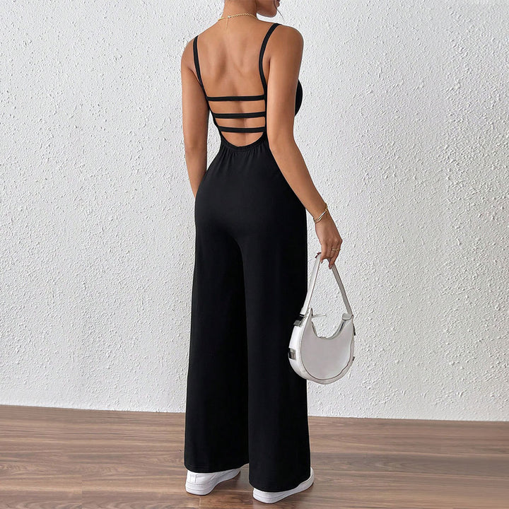 Kvinders afslappede jumpsuit med slanke stropper og elegant snit Stilla